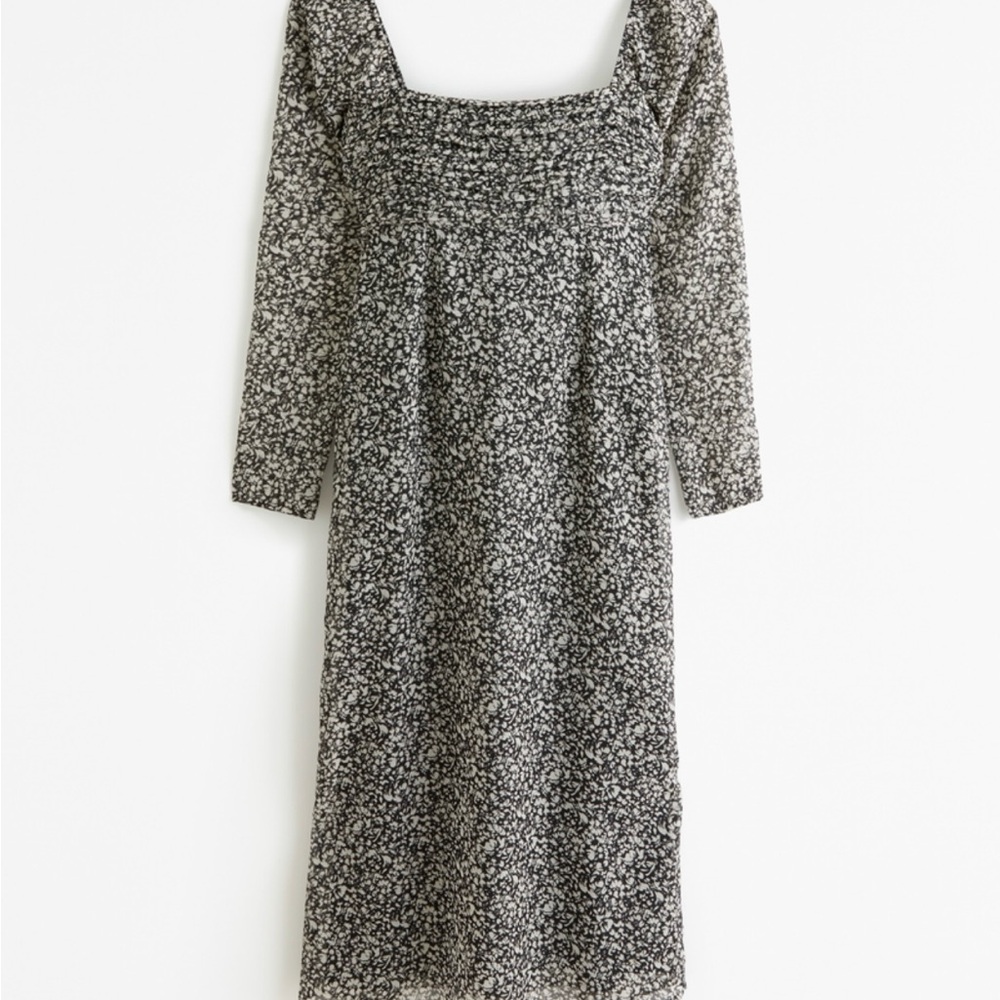 The A&F Emerson Chiffon Long-Sleeve Midi Dress. (NEW-NEVER WORN)